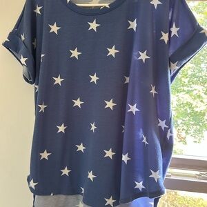 Kim & Cami Blue Star Print Top
